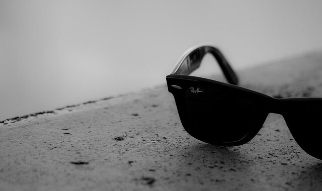 Ray-Ban and Facebook create glasses that can capture and share media